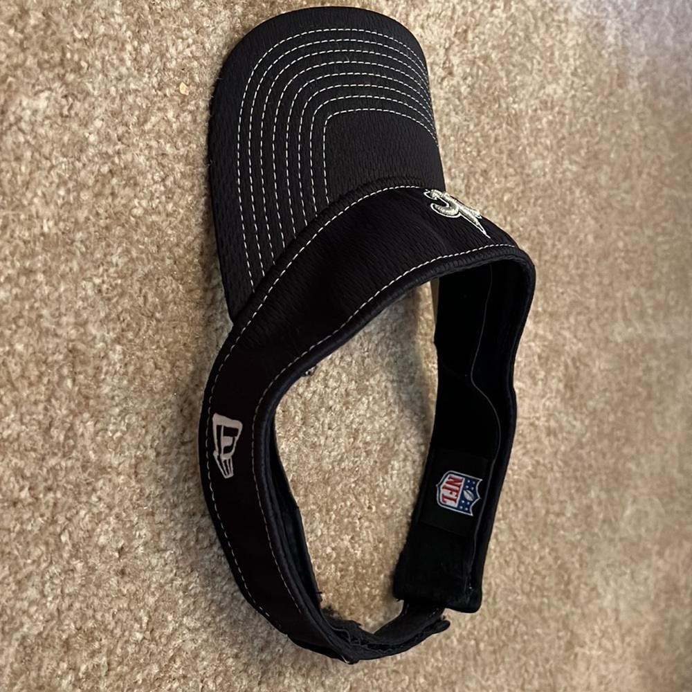 New Orleans Saints sun visor hat. - Picture 2 of 4